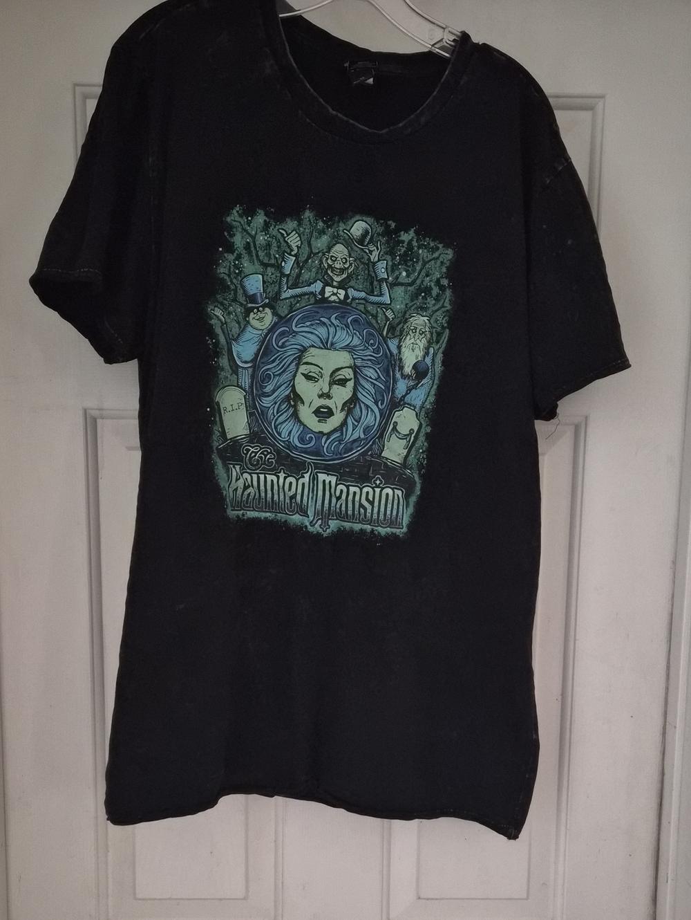 Disney Black Haunted Mansion Short-Sleeve Graphic Tee with Teal Artwork